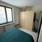 Апартаменты Lakefront With Panoramic Pool