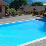 Апартаменты Lakefront With Panoramic Pool