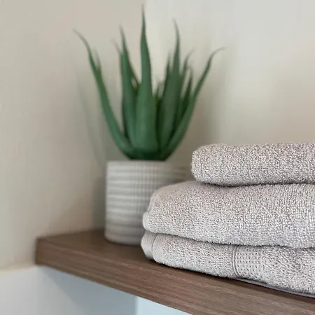 Lakefront With Panoramic Pool * Ranzanico