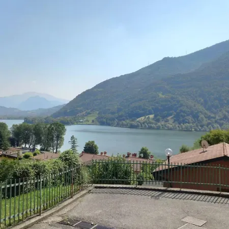 Lakefront With Panoramic Pool * Ranzanico