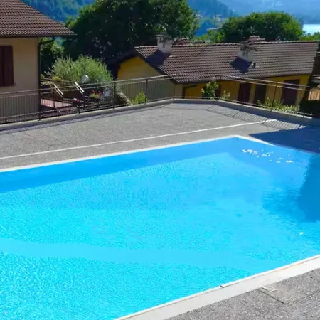 Apartment Lakefront With Panoramic Pool